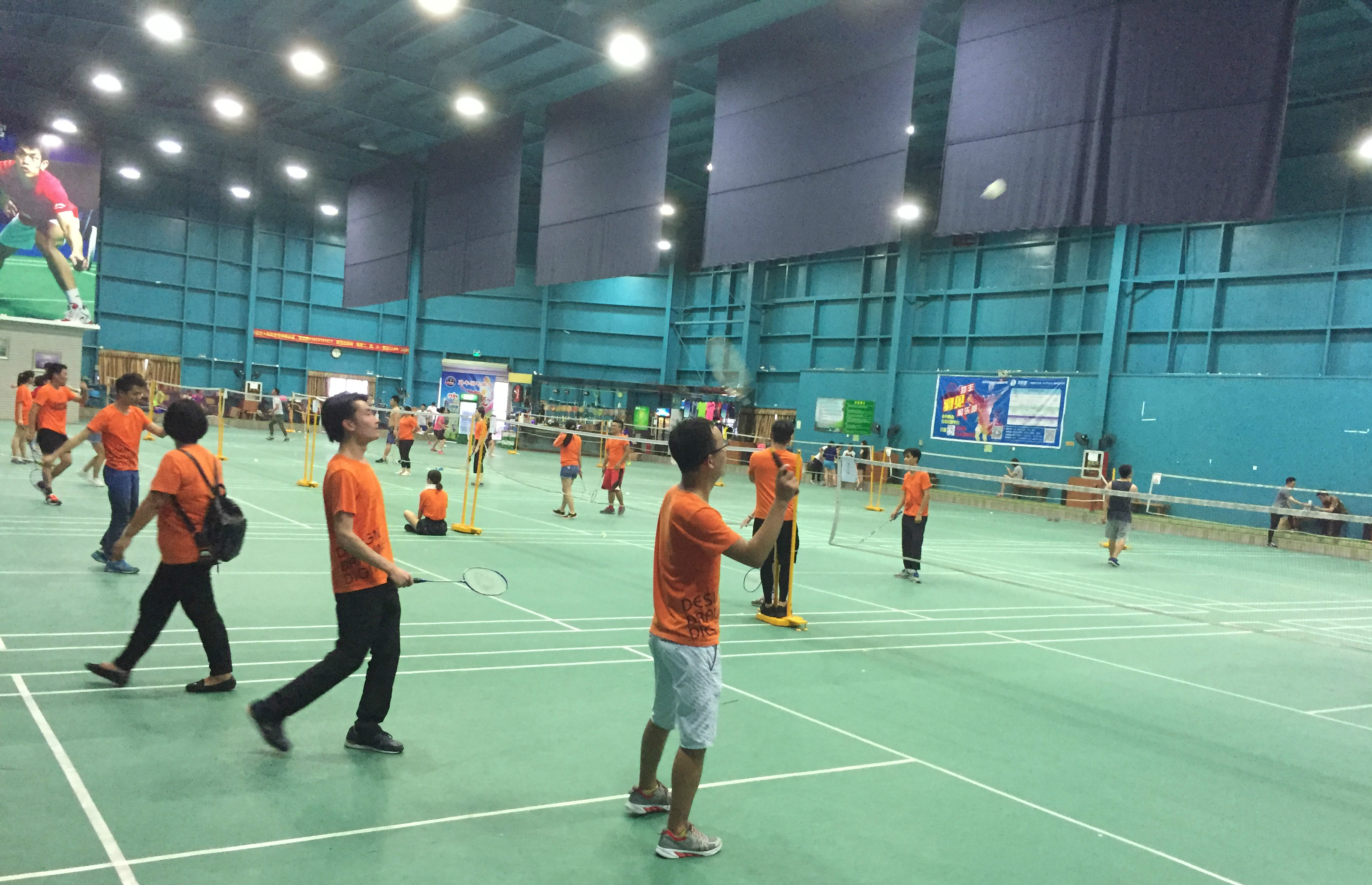 但他在比赛 但他在比赛