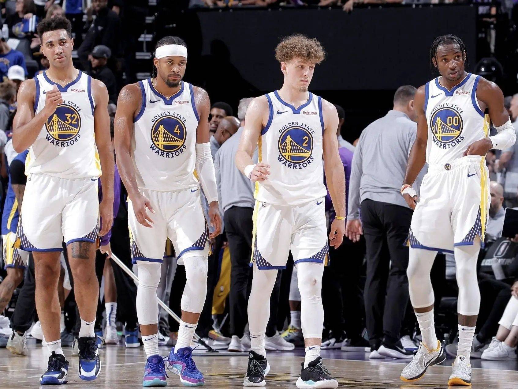 数高牌面临 数高牌面临