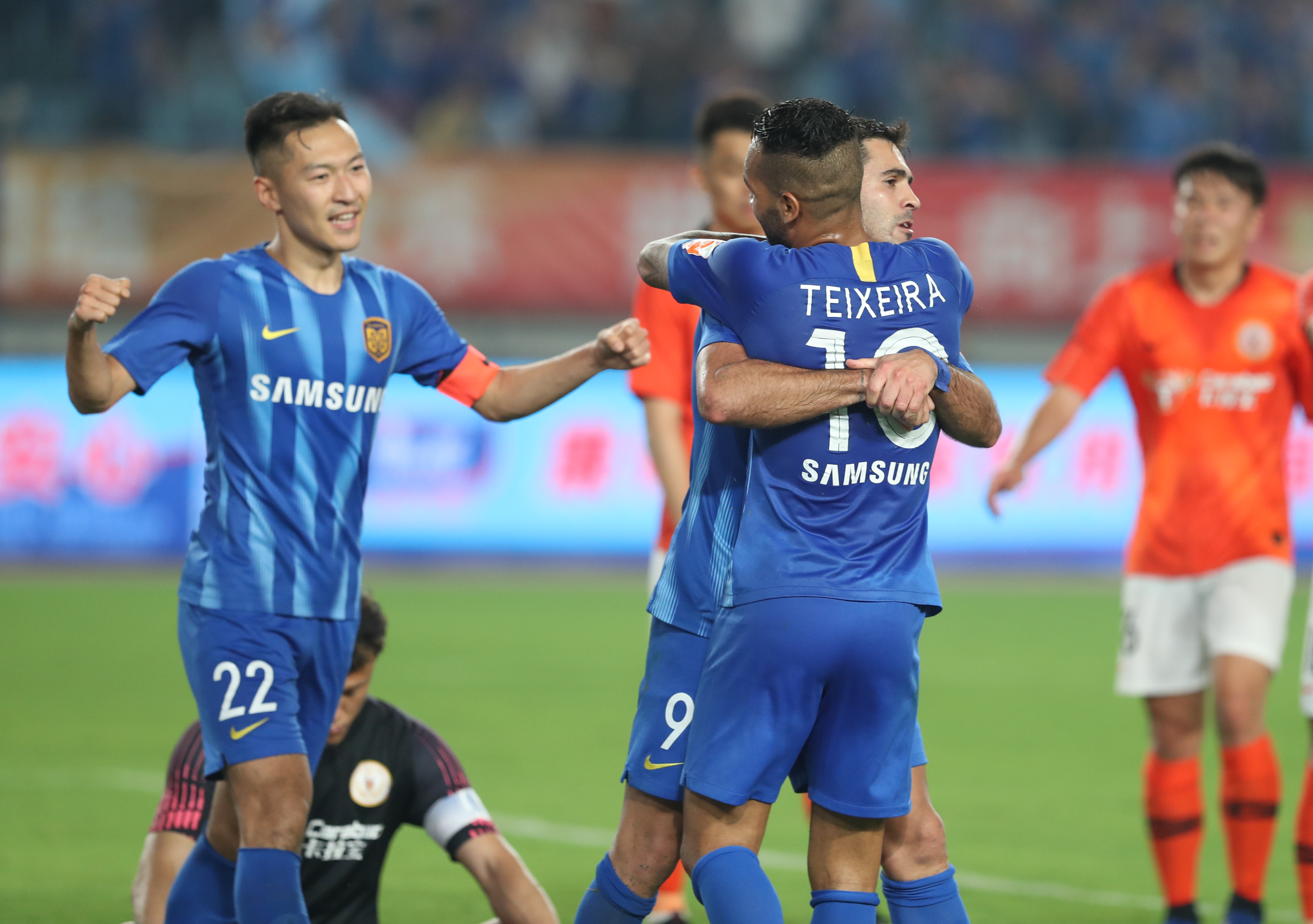 对抗紧弱型 对抗紧弱型